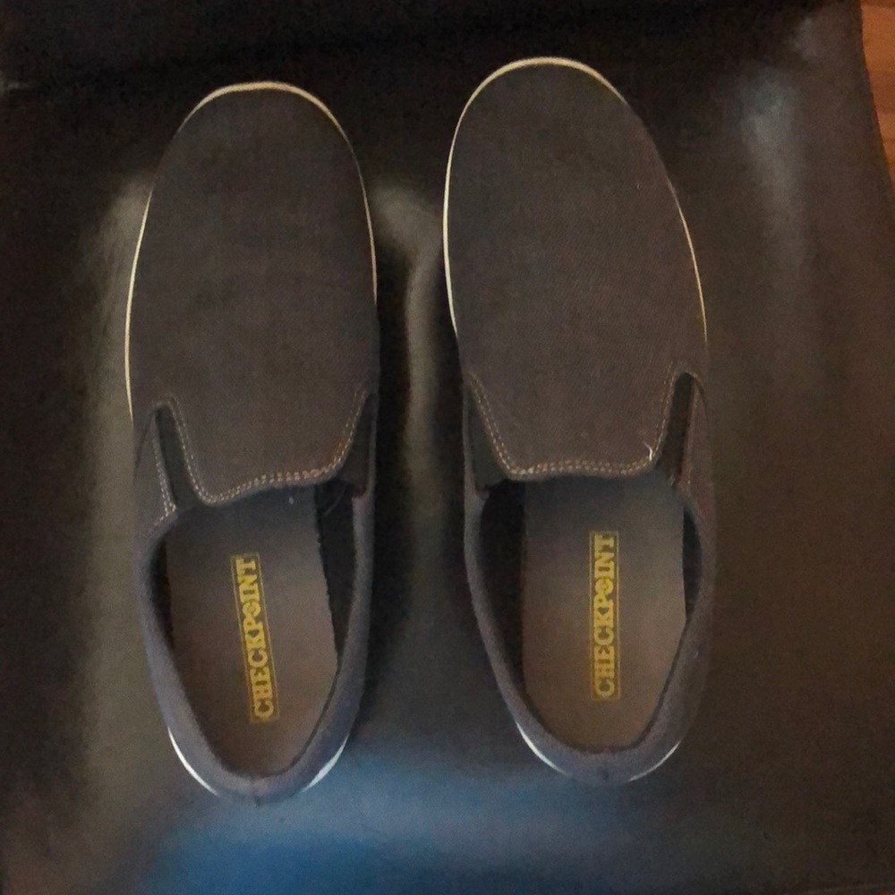 Men’s slip on canvas shoes size 10, charcoal grey